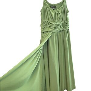 Jones Wear Olive Green Ruched Dress
